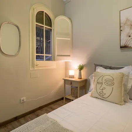 13par1004 - Fabulous In The Heart Of Apartment