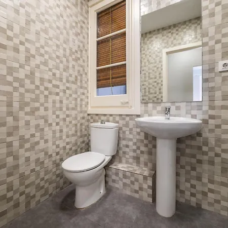 Apartment 13par1004 - Fabulous In The Heart Of Barcelona