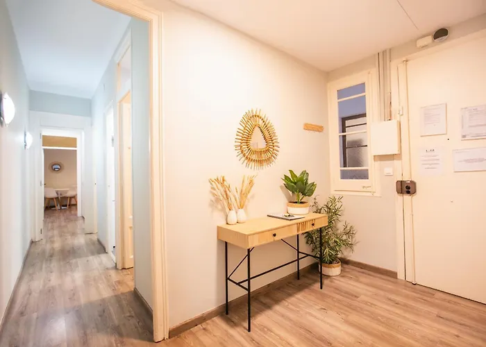 13par1004 - Fabulous In The Heart Of * برشلونة